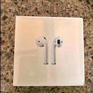 AirPods